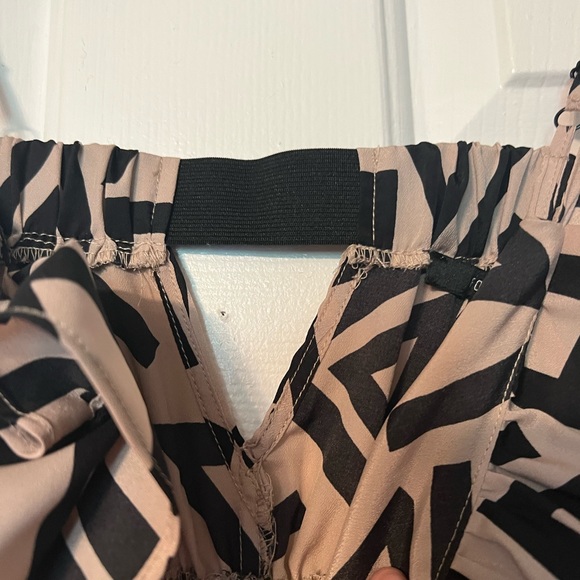 Small forever 21 geometric pattern print maxi dress elastic spaghetti strap - Picture 10 of 10